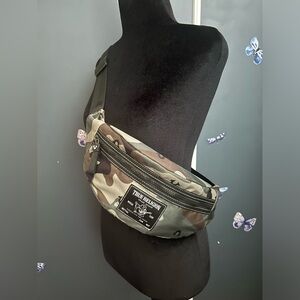 True Religion ESOX Camo Slinger Belt Bag Fanny Pack Large 16”x6” Excellent